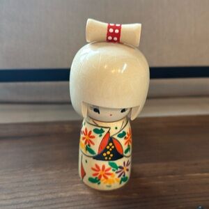 Kunio Miyakawa Kokeshi Doll Traditional Japanese 5-1/2” Wildflowers